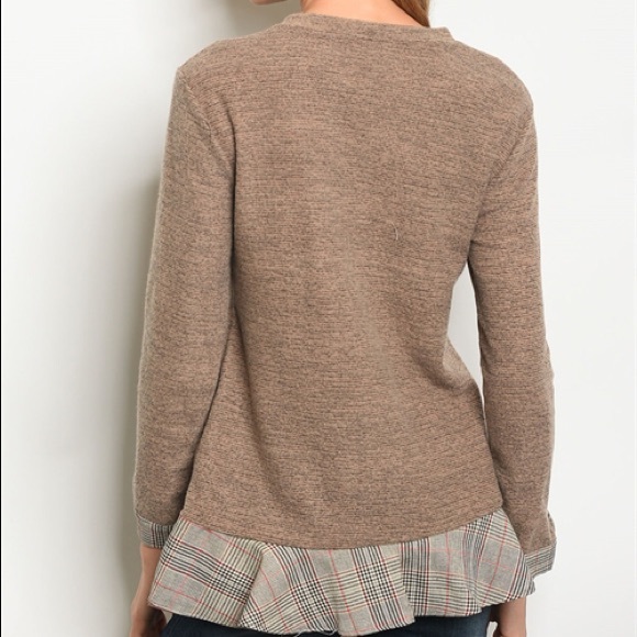 7 items for $25 Taupe Top - Picture 6 of 6